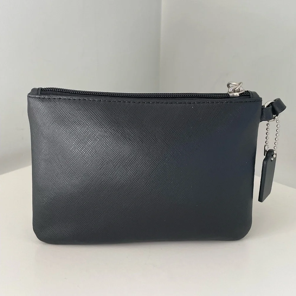 Coach Bow wristlet | Black Leather